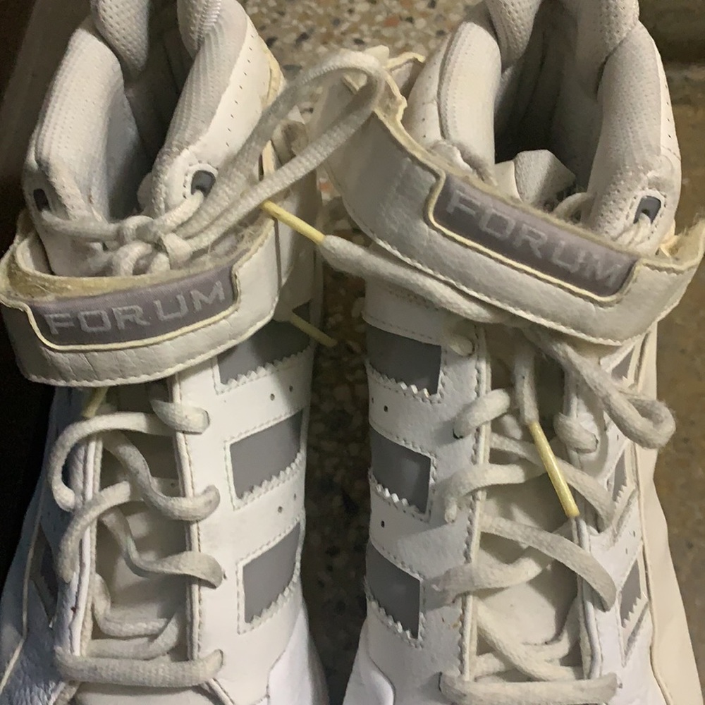 Adidas - Picture 6 of 8